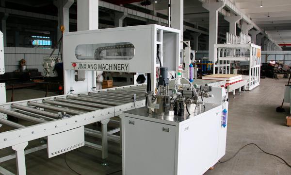 Automatic SIP panel machine