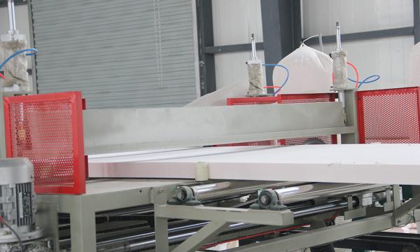 Steel Sheet PU Sandwich Panel Making Machine